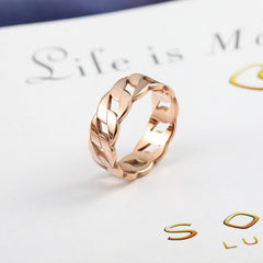 Jeeper's Keepers Cassie Ring - Trendy Stainless Steel Wedding Band for Women Rose Gold 6