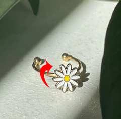 Jeepers Keepers Daisy Adjustable Ring for Unique Style Daisy 2 Resizable